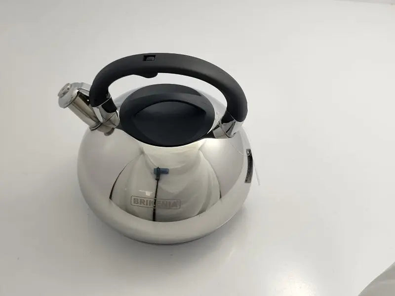 Tetera Silbadora Anti sarro Brikenia 5 Litros Acero Inoxidable
